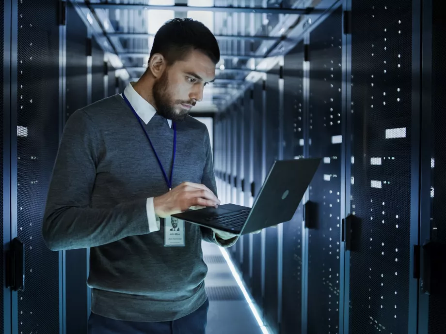Karrierváltás: ingyenes és állásgaranciát adó informatikai képzés indul