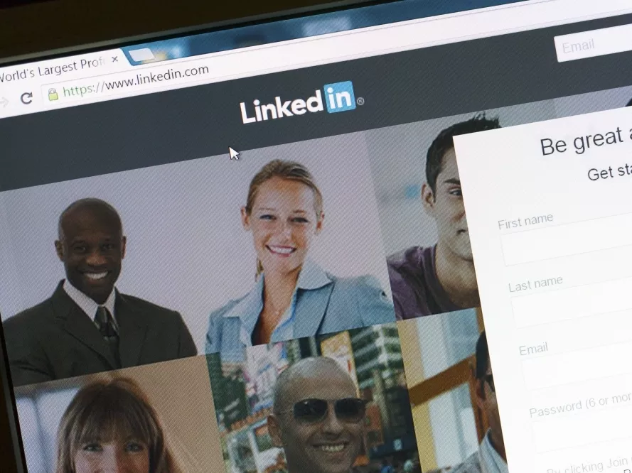 Mutasd a LinkedIned, megmondom, ki vagy!