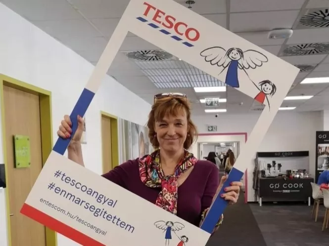 Nehéz helyzetbe került kollégákat támogat a Tesco