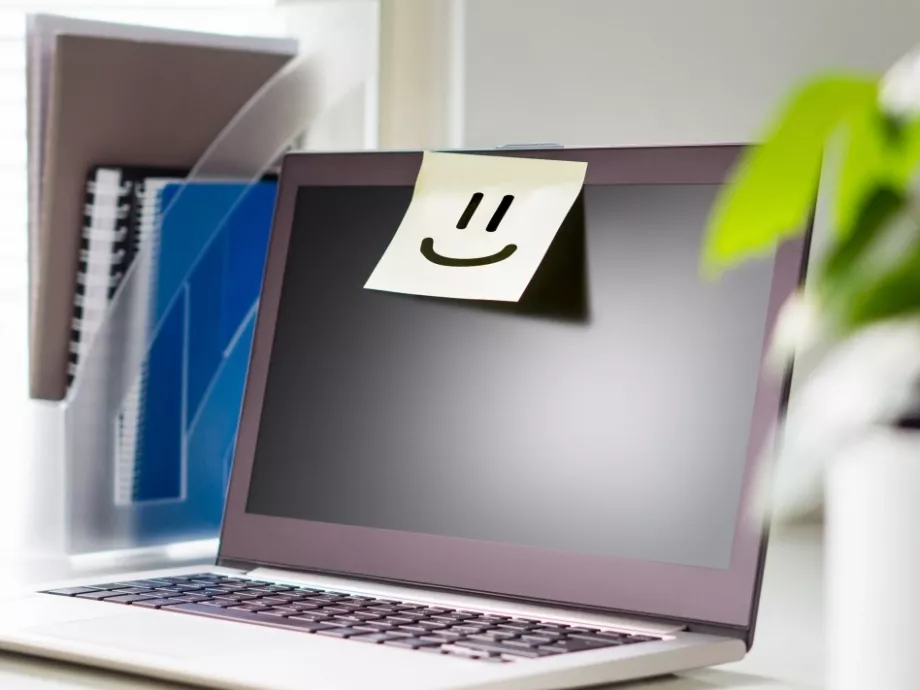 Ezért dicsérd meg minden pénteken a munkatársakat!