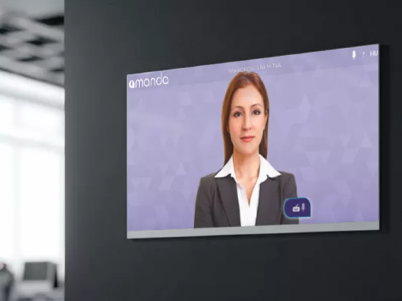 Pár év múlva már Amanda fog köszönteni a recepción