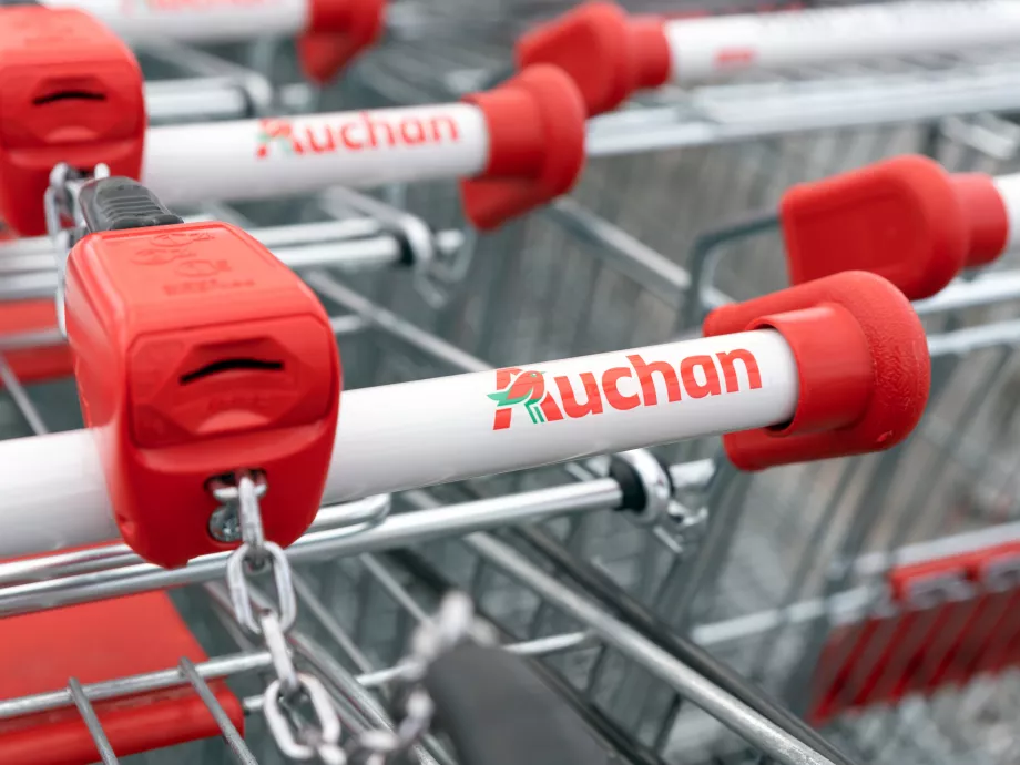 Nyitva lesznek az Auchan üzletek december 24-én