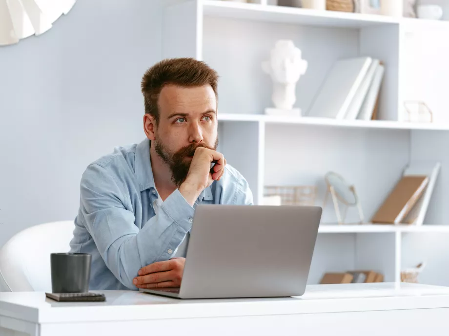 Ha online platformot üzemeltetsz, megtörténhet, hogy neked is felügyeleti díjat kell fizetned