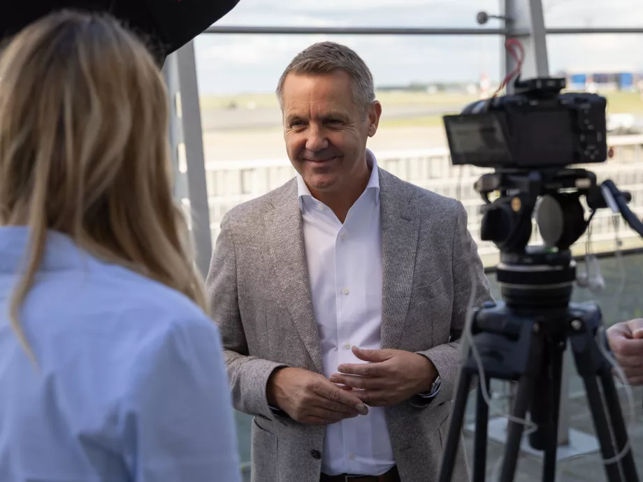 Damian Townsend: A repülés megtanított arra, hogy minden döntésnek súlya van – interjú a GE Aerospace Hungary Ügyvezető igazgatójával